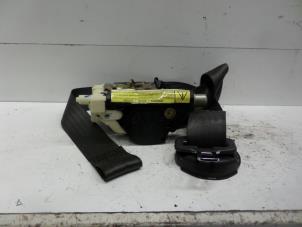 Used Front seatbelt, right Fiat Punto II (188) 1.2 60 S 3-Drs. Price € 50,00 Margin scheme offered by Verhoef Cars & Parts