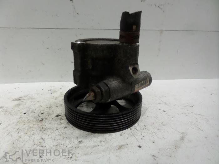 Usagé Pompe de direction Renault Espace (JK) 2.0 16V Turbo Prix € 75,00 Règlement à la marge proposé par Verhoef Cars & Parts