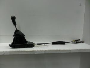 Usados Cable de mando de caja de cambios Nissan Note (E11) 1.6 16V Precio de solicitud ofrecido por Verhoef Cars & Parts