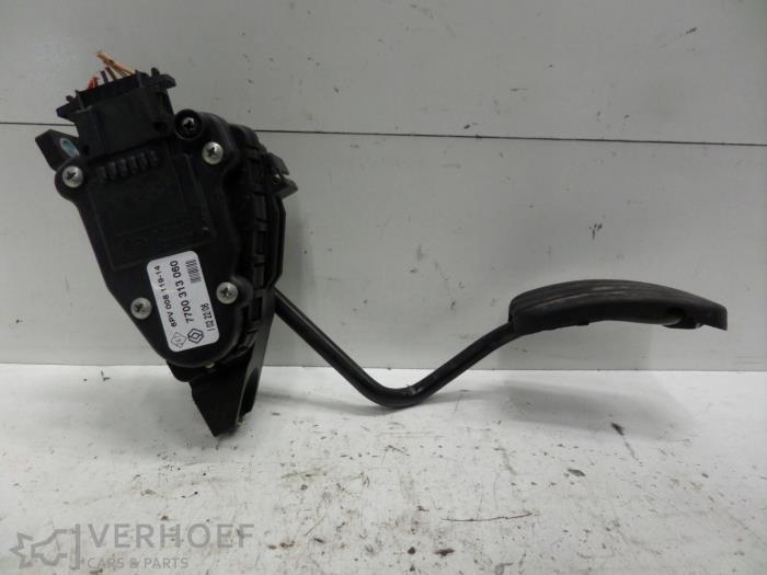Begagnade Gaspedalsensor Nissan Primastar 1.9 dCi 100 Pris € 20,00 Marginaltabell erbjuds av Verhoef Cars & Parts