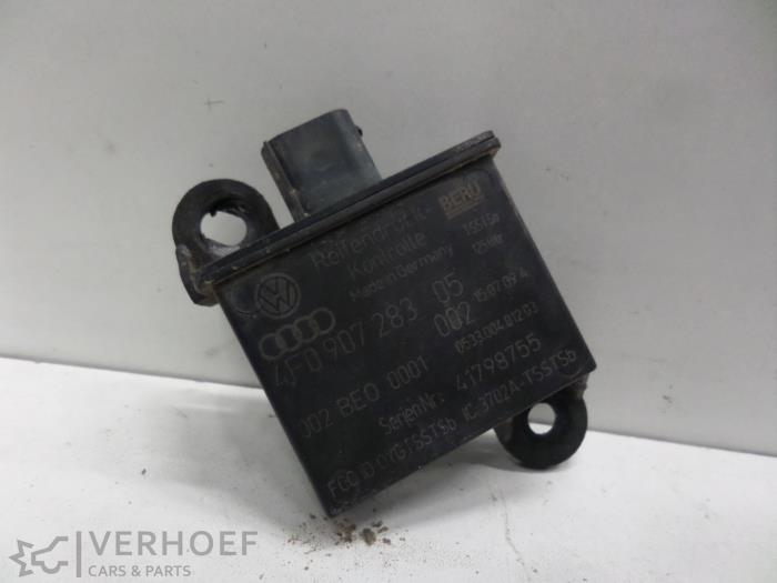 Begagnade Däcktryckssensor Audi Q7 (4LB) 6.0 TDI V12 48V Pris på förfrågan erbjuds av Verhoef Cars & Parts