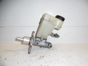 Used Master cylinder Opel Vectra C GTS 1.9 CDTI 16V Price on request offered by Verhoef Cars & Parts
