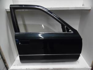 Używane Drzwi prawe przednie wersja 4-drzwiowa Lexus LS (F4) 400 4.0 32V Cena € 150,00 Procedura marży oferowane przez Verhoef Cars & Parts