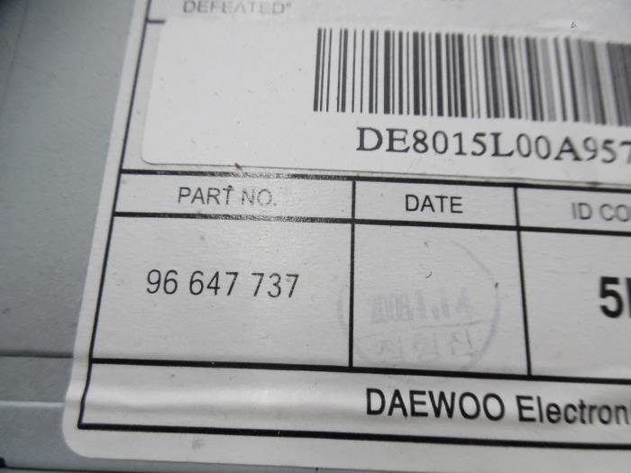 Radioodtwarzacz CD z Daewoo Aveo (250) 1.2 16V 2008