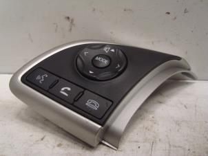 Used Steering wheel mounted radio control Mitsubishi Outlander (GF/GG) 2.0 16V PHEV 4x4 Price € 40,00 Margin scheme offered by Verhoef Cars & Parts