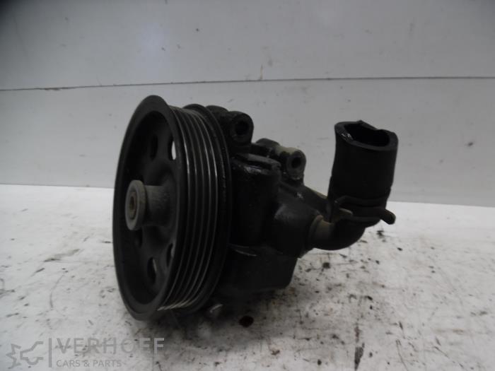 Usagé Pompe direction assistée Ford Focus 1 Wagon 1.8 TDCi 115 Prix sur demande proposé par Verhoef Cars & Parts