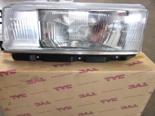 Nowe Reflektor lewy Toyota Corolla Cena € 25,00 Z VAT oferowane przez Verhoef Cars & Parts