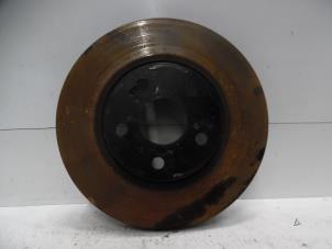 Used Front brake disc Toyota Verso S 1.33 16V Dual VVT-I Price on request offered by Verhoef Cars & Parts