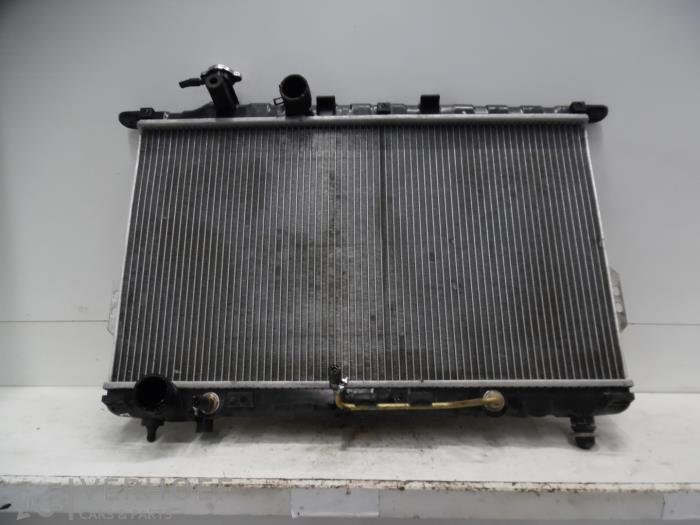 Usagé Radiateur Hyundai XG 2.5 V6 24V Prix sur demande proposé par Verhoef Cars & Parts