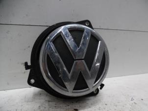 Usagé Poignée hayon Volkswagen Polo V (6R) 1.2 TDI 12V BlueMotion Prix sur demande proposé par Verhoef Cars & Parts