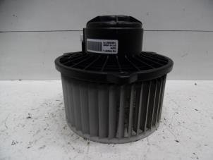 Usados Motor de ventilador de calefactor Hyundai H-300 2.5 CRDi Precio de solicitud ofrecido por Verhoef Cars & Parts