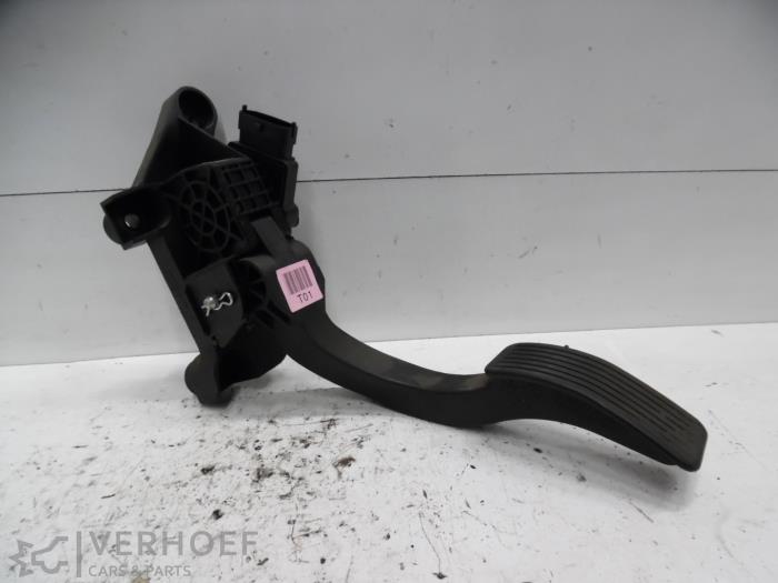 Begagnade Gaspedalsensor Hyundai H-300 2.5 CRDi Pris på förfrågan erbjuds av Verhoef Cars & Parts
