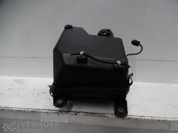 Begagnade Luftfilterhus Mitsubishi L-200 2.5 DI-D 4x4 Pris på förfrågan erbjuds av Verhoef Cars & Parts