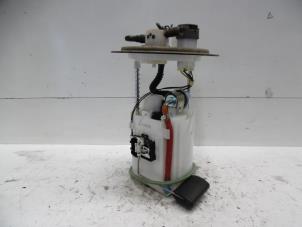 Usados Bomba de gasolina Hyundai i10 (F5) 1.1i 12V Precio € 30,00 Norma de margen ofrecido por Verhoef Cars & Parts