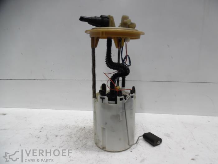 Usagé Pompe essence Mercedes Sprinter 3,5t (906.63) 313 CDI 16V Prix € 72,60 Prix TTC proposé par Verhoef Cars & Parts