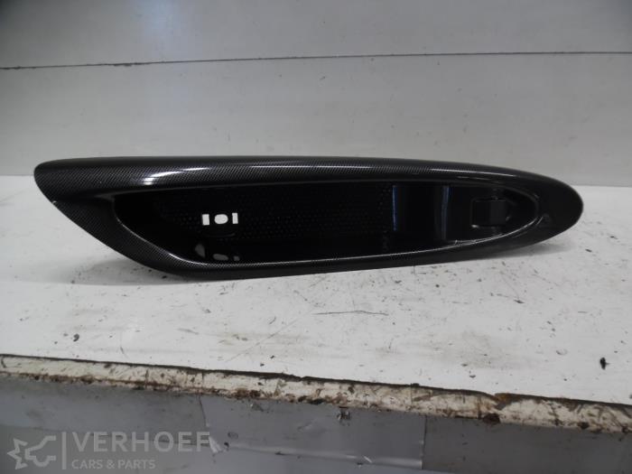 Usados Interruptor de ventanilla eléctrica Mazda MPV (LW19/69) 2.0 CiTD 16V Precio de solicitud ofrecido por Verhoef Cars & Parts