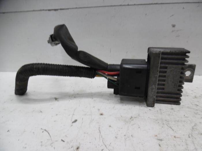 nissan note 1.5 dci glow plug relay location