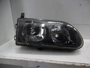 Used Headlight, right Mitsubishi L-400 2.5 TD Price € 30,00 Margin scheme offered by Verhoef Cars & Parts