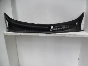 Used Cowl top grille Chevrolet Orlando (YYM/YYW) 1.8 16V VVT Price on request offered by Verhoef Cars & Parts