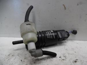 Used Windscreen washer pump Chevrolet Orlando (YYM/YYW) 1.8 16V VVT Price on request offered by Verhoef Cars & Parts