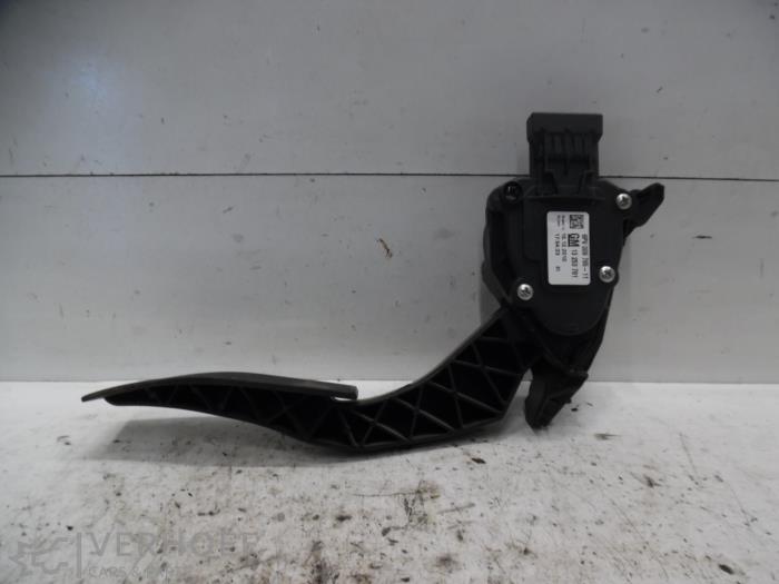 Begagnade Gaspedalsensor Chevrolet Orlando (YYM/YYW) 1.8 16V VVT Pris på förfrågan erbjuds av Verhoef Cars & Parts