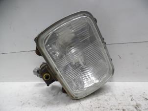 Used Headlight, right Toyota Land Cruiser (J7) 2.4 TD Price on request offered by Verhoef Cars & Parts