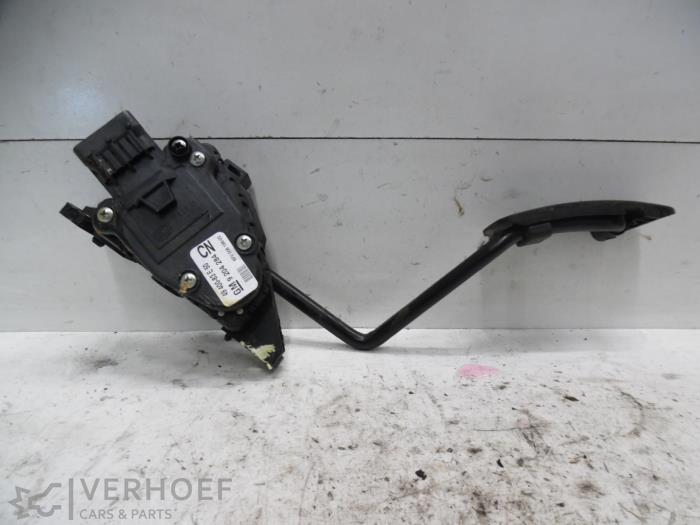Begagnade Gaspedalsensor Opel Agila (A) 1.2 16V Pris € 35,00 Marginaltabell erbjuds av Verhoef Cars & Parts