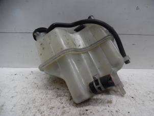 Used Expansion vessel Toyota Yaris Verso (P2) 1.4 D-4D Price on request offered by Verhoef Cars & Parts