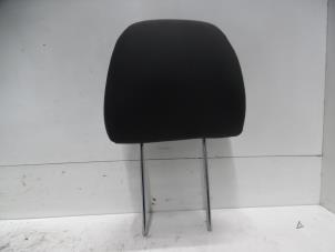 Used Headrest Kia Rio III (UB) 1.2 CVVT 16V Price € 40,00 Margin scheme offered by Verhoef Cars & Parts