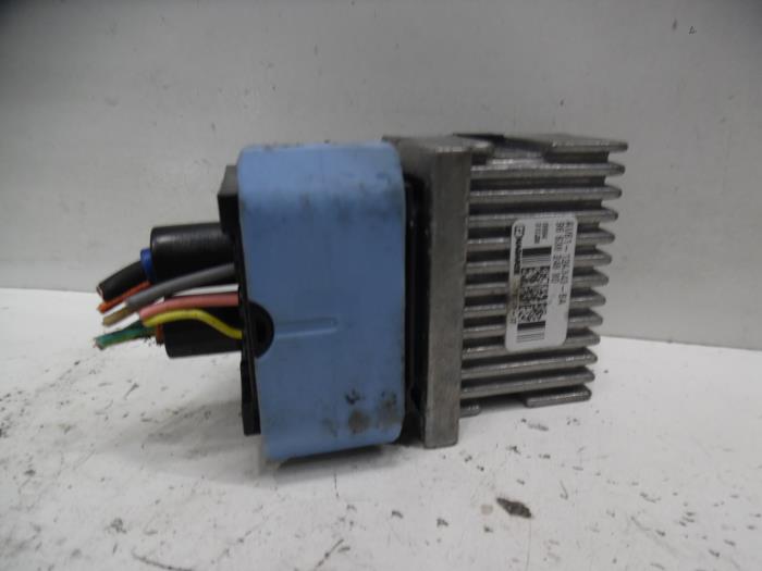 Glow plug relay from a Fiat Scudo (270) 1.6 D Multijet DPF 2014