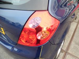 Usados Luz trasera derecha Kia Cee'd (EDB5) Precio € 30,00 Norma de margen ofrecido por Verhoef Cars & Parts
