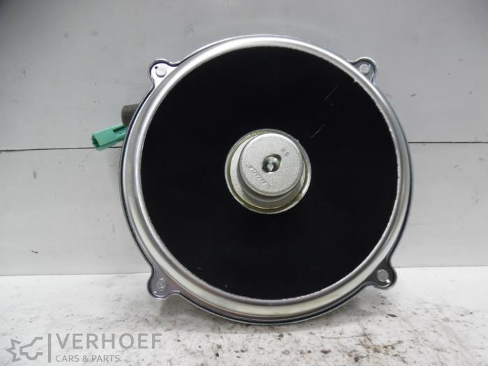 Begagnade Bashögtalare Honda Legend (KB1/2) 3.5i V6 24V SH-AWD Pris på förfrågan erbjuds av Verhoef Cars & Parts