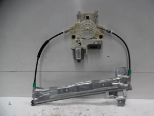 Used Rear door window mechanism 4-door, left Peugeot 407 SW (6E) 2.0 HDiF 16V Price on request offered by Verhoef Cars & Parts