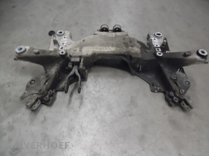 Used Subframe Peugeot 407 (6D) 1.8 16V Price on request offered by Verhoef Cars & Parts