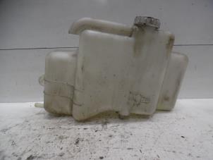 Used Expansion vessel Mitsubishi L-200 2.5 DI-D 4x4 Price on request offered by Verhoef Cars & Parts