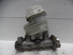 Used Master cylinder Mitsubishi L-200 2.5 DI-D 4x4 Price on request offered by Verhoef Cars & Parts
