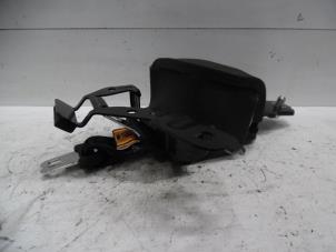 Begagnade Bakre säkerhetsbälte, mitten Mazda 6 SportBreak (GH19/GHA9) 2.5 16V S-VT GT-M Pris € 40,00 Marginaltabell erbjuds av Verhoef Cars & Parts