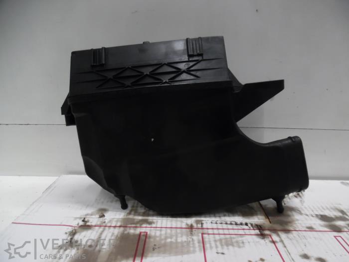 Gebrauchte Luftfiltergehäuse Mercedes E Estate (S212) E-350 CDI V6 24V BlueEfficiency 4-Matic Preis auf Anfrage angeboten von Verhoef Cars & Parts
