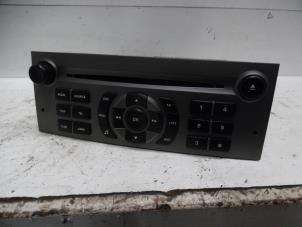 Used Radio CD player Peugeot 407 (6D) 1.8 16V Price € 50,00 Margin scheme offered by Verhoef Cars & Parts