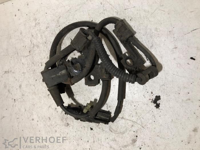 Begagnade ABS-sensor Hyundai Grandeur 2.2 CRDi VGT Pris på förfrågan erbjuds av Verhoef Cars & Parts