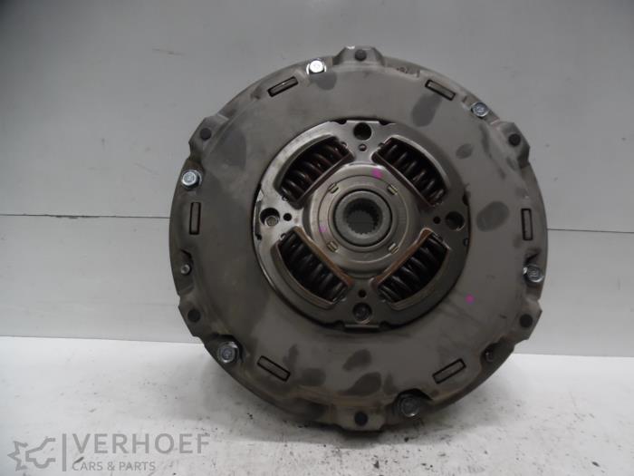 Begagnade Svänghjul Mitsubishi Outlander (GF/GG) 2.0 16V PHEV 4x4 Pris på förfrågan erbjuds av Verhoef Cars & Parts