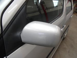 Used Wing mirror, left Daihatsu YRV (M2) 1.3 16V DVVT Turbo Price € 25,00 Margin scheme offered by Verhoef Cars & Parts