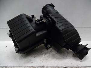 Usagé Boîtier filtre à air Honda Jazz (GE6/GE8/GG/GP) 1.3 VTEC 16V Hybrid Prix € 50,00 Règlement à la marge proposé par Verhoef Cars & Parts