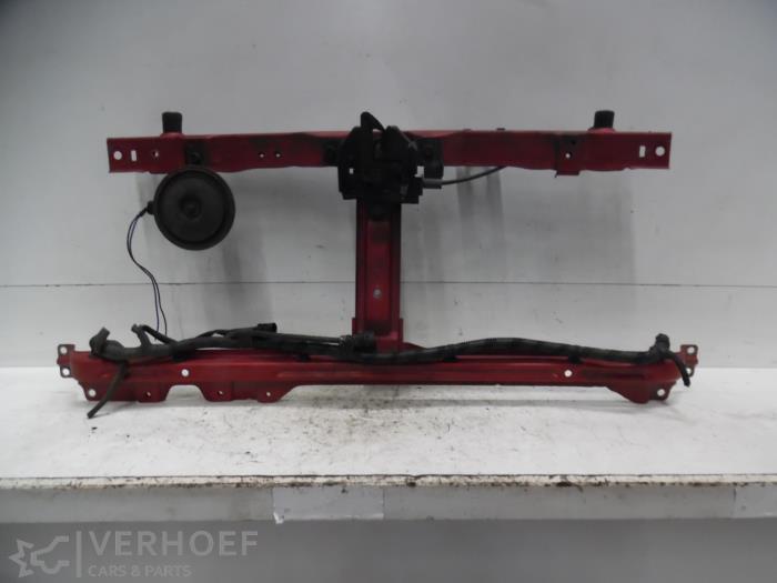 Używane Panel przedni Hyundai Atos 1.1 12V Cena na żądanie oferowane przez Verhoef Cars & Parts