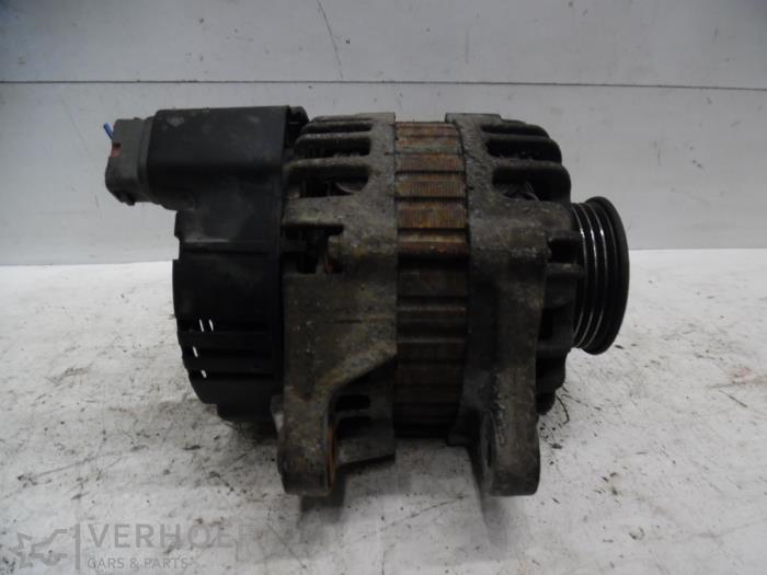 Usagé Dynamo Hyundai Atos 1.1 12V Prix € 30,00 Règlement à la marge proposé par Verhoef Cars & Parts