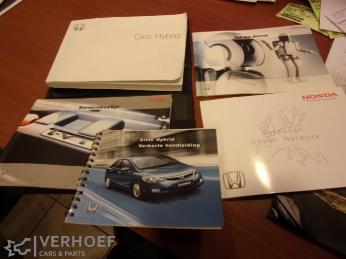 Używane Instrukcja Honda Civic (FA/FD) 1.3 Hybrid Cena € 25,00 Procedura marży oferowane przez Verhoef Cars & Parts
