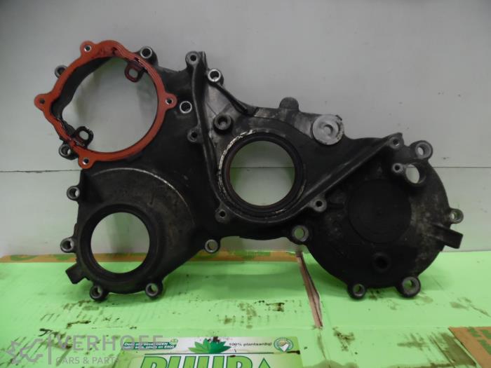 Usagé Couvercle de distribution Nissan Interstar (X70) 2.5 dCi 16V 120 Prix sur demande proposé par Verhoef Cars & Parts