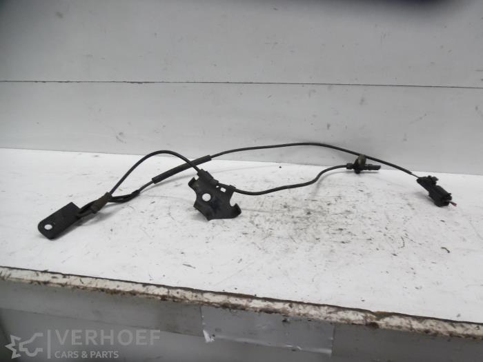 Begagnade ABS-sensor Toyota Auris (E15) 1.8 16V HSD Full Hybrid Pris på förfrågan erbjuds av Verhoef Cars & Parts
