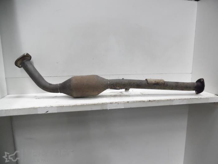 Usagé Catalyseur Toyota Hilux IV 2.5 D4-D 16V 4x4 Prix sur demande proposé par Verhoef Cars & Parts