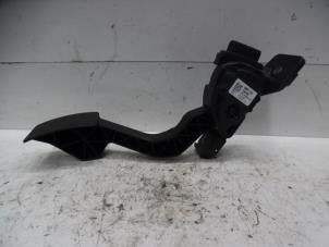 Used Throttle pedal position sensor Mitsubishi Space Star (A0) 1.0 12V Price € 35,00 Margin scheme offered by Verhoef Cars & Parts